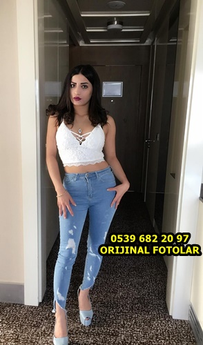 Pınarbaşı'nın Göz Kamaştıran Escort Bayanı